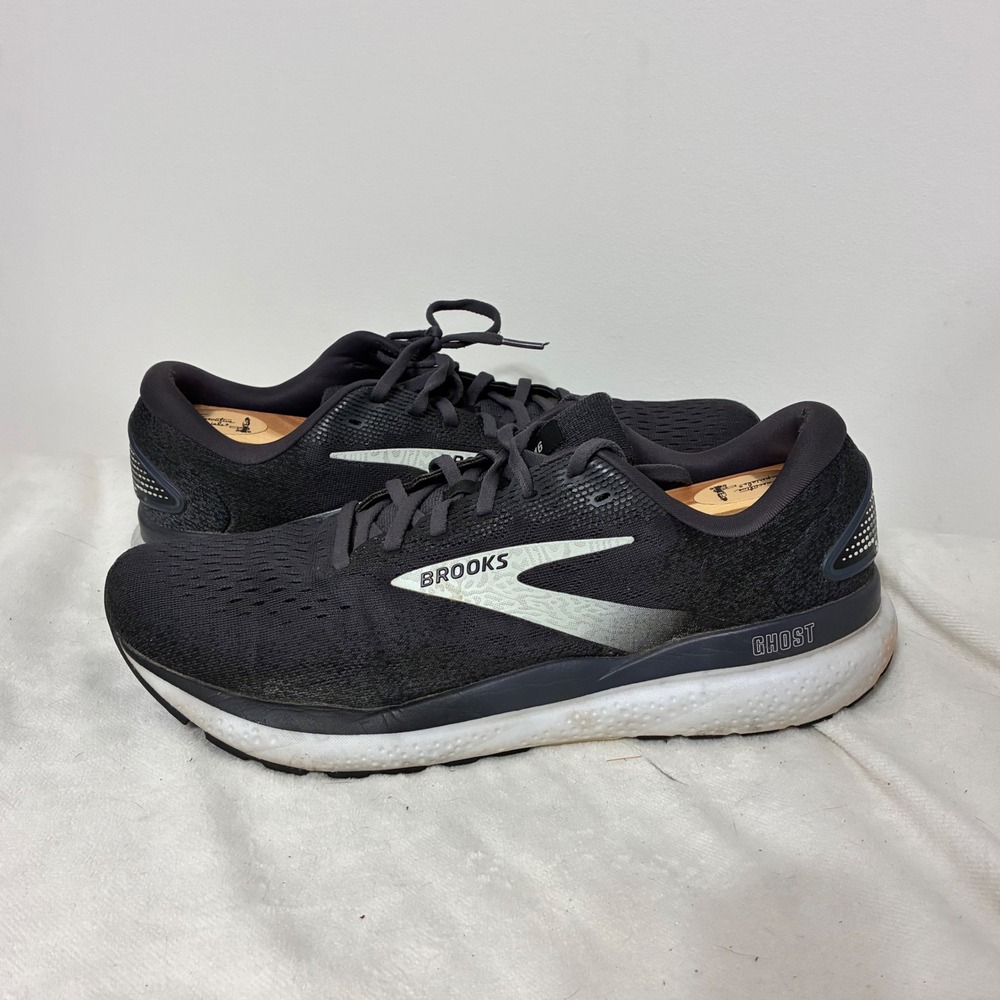 Brooks Ghost 16 Mens Running Shoes Black White 1104181D090 Size 11